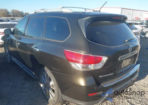 2015 Nissan Pathfinder Platinum z USA, uszkodzony, nr VIN 5N1AR2MN8FC706888